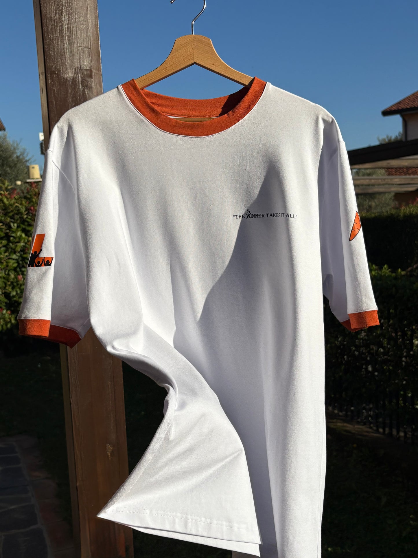 Maglietta Jannik Sinner Tifosi Tennis – “The Sinner Takes It All” – Unisex